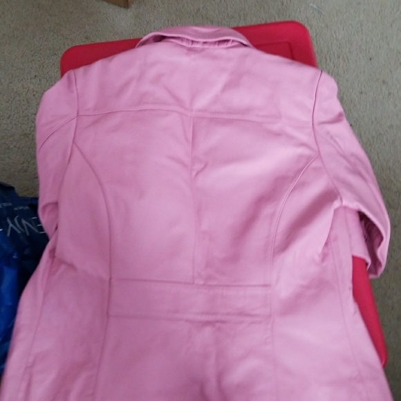 Pink leather jacket - Picture 3 of 3